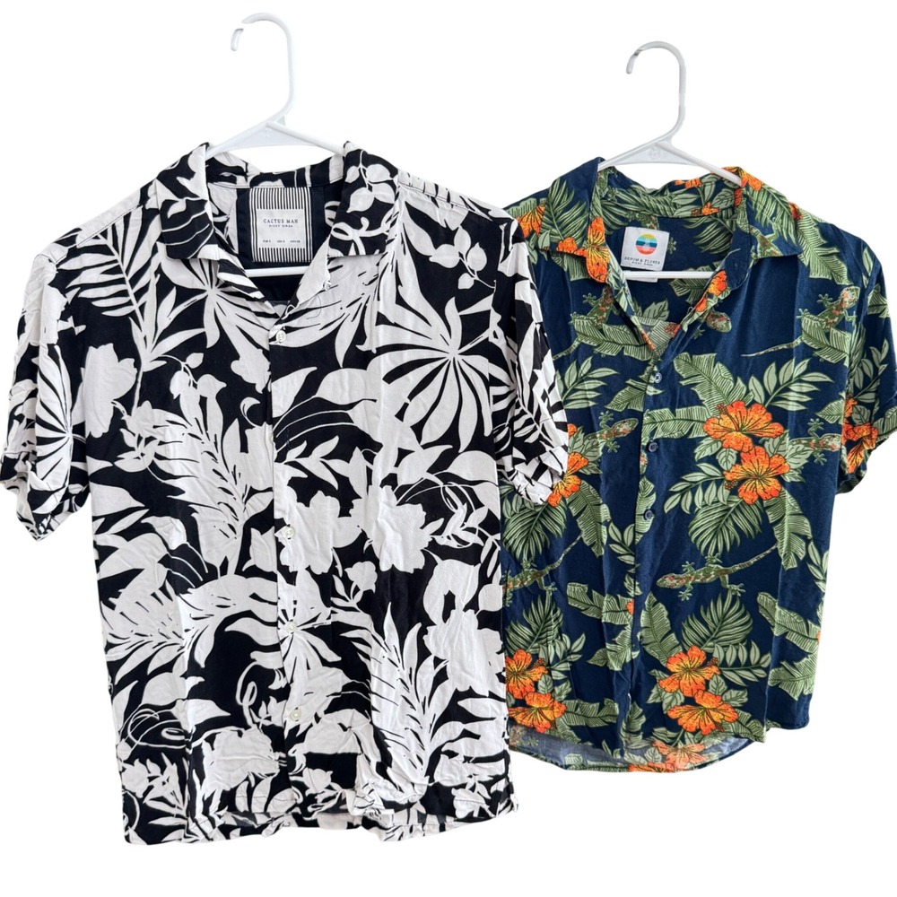 Lot of 2 Ricky Singh Mens Tropical Button Down Shirt Bundle Size Small